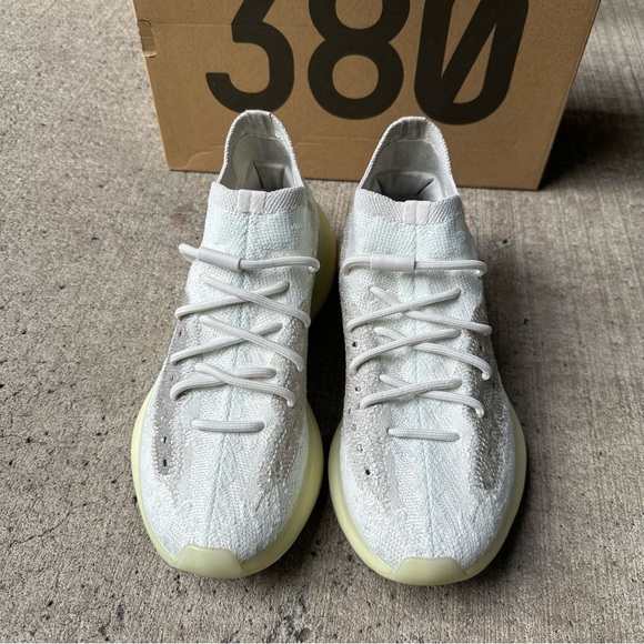 Yeezy Boost 380 Calcite Glow Men’s 8.5 adidas sneakers comfortable streetwear - Picture 10 of 10